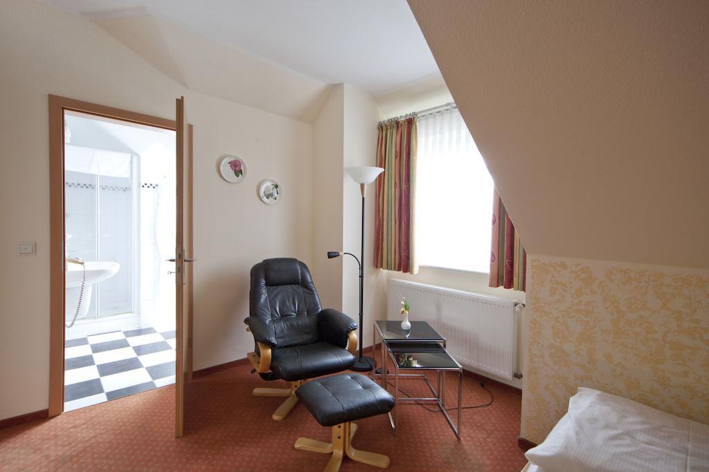 City-Hotel Friesoythe Room photo